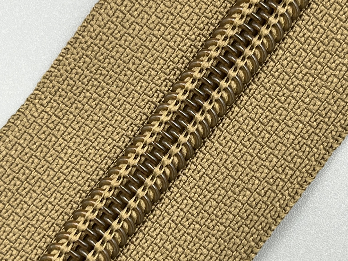 Спиральная молния Тип 8 Cayot Brown