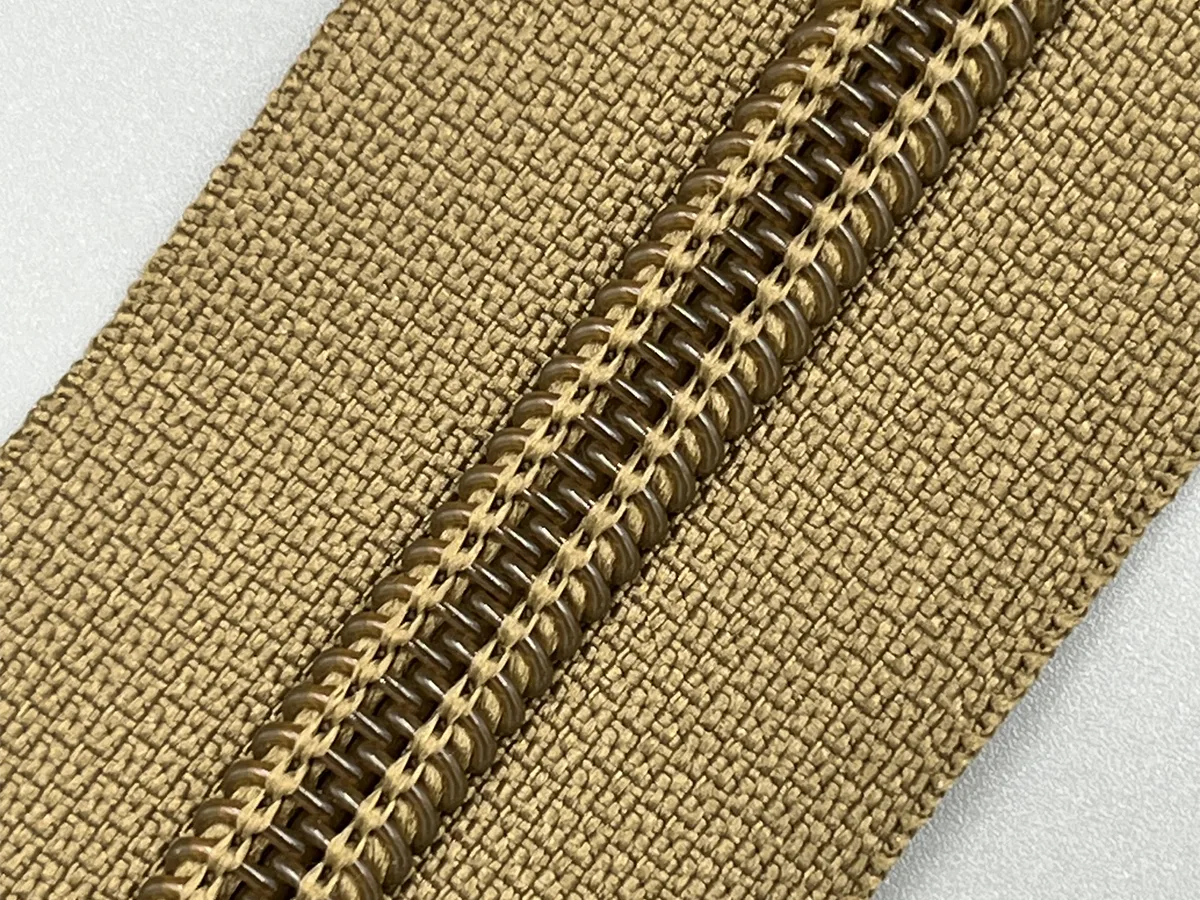 Спиральная молния Тип 8 Cayote Brown