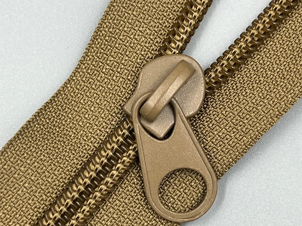 Спиральная молния Тип 8 Cayote Brown