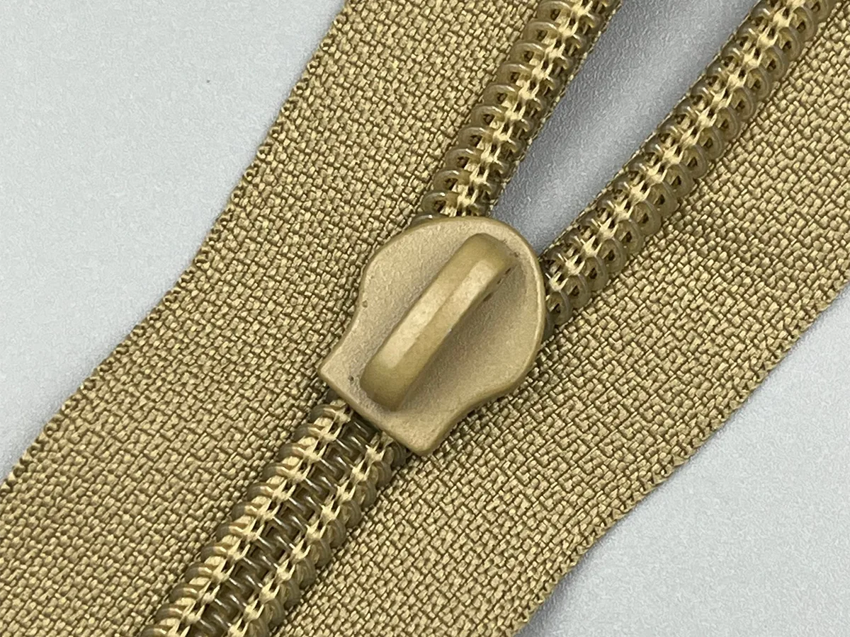 Спиральная молния Тип 8 TAN
