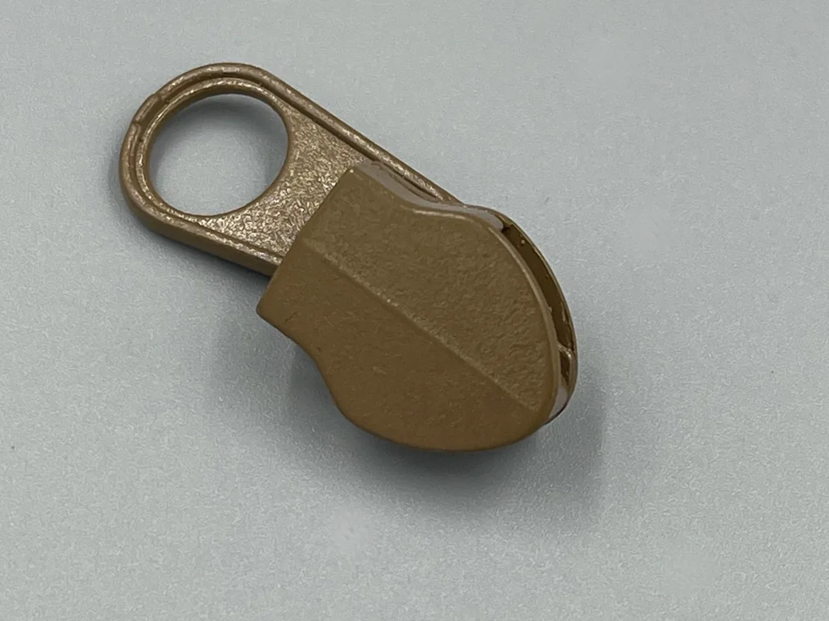 Бегунок для молнии №10 Coyote Brown (прямой)