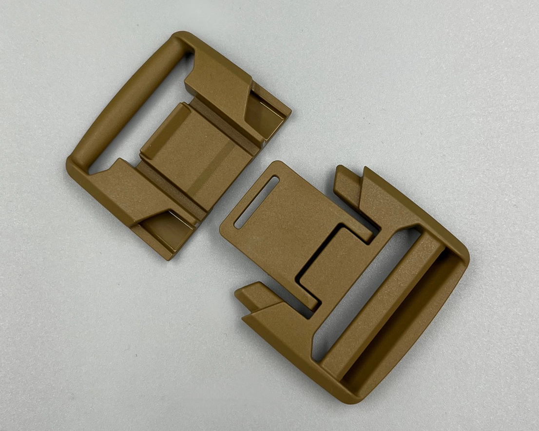 Фастекс магнитный Woojin Plastic 38мм 3348/3349 Coyote Brown