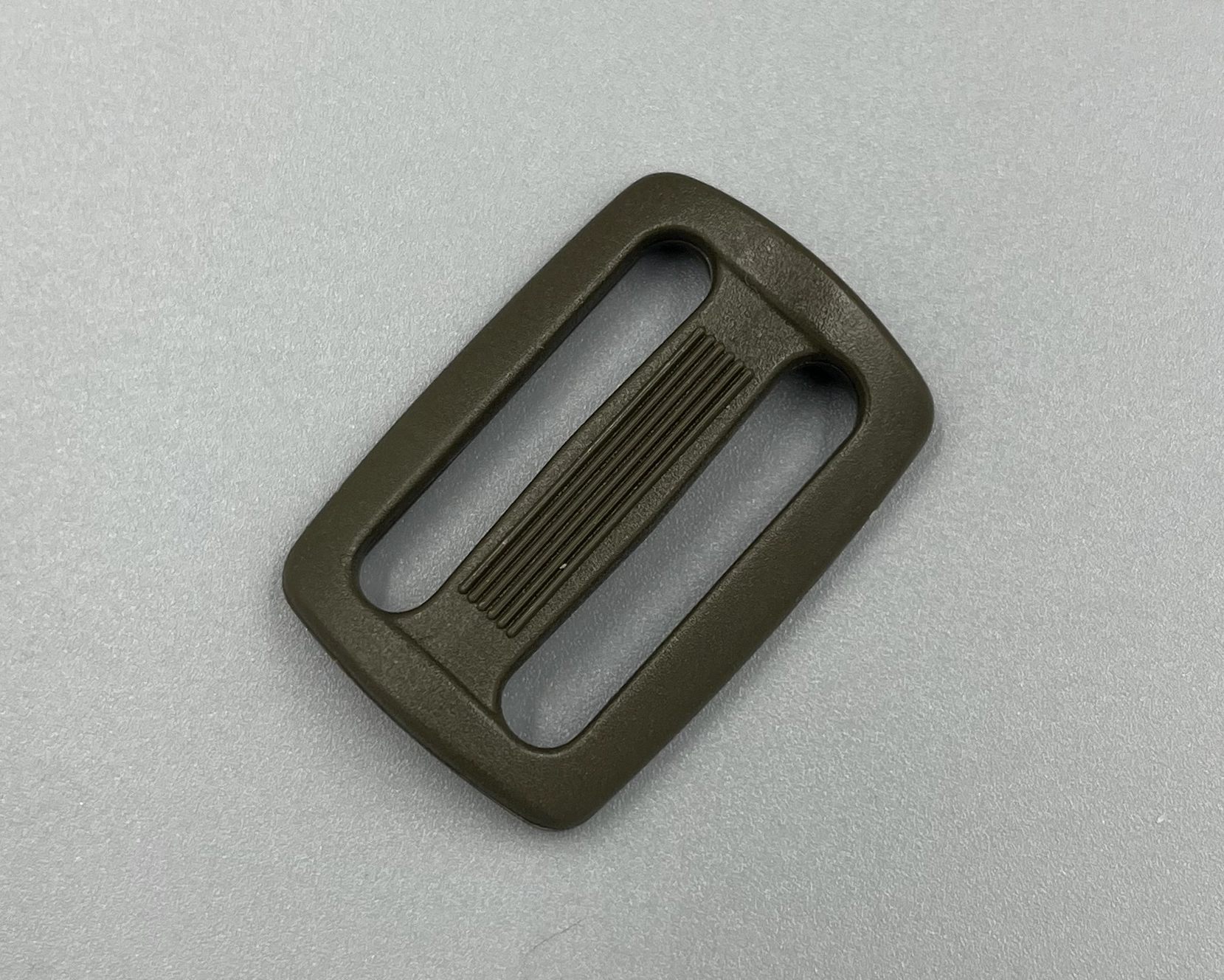 Пряжка Woojin Plastic 25мм 4129 Олива