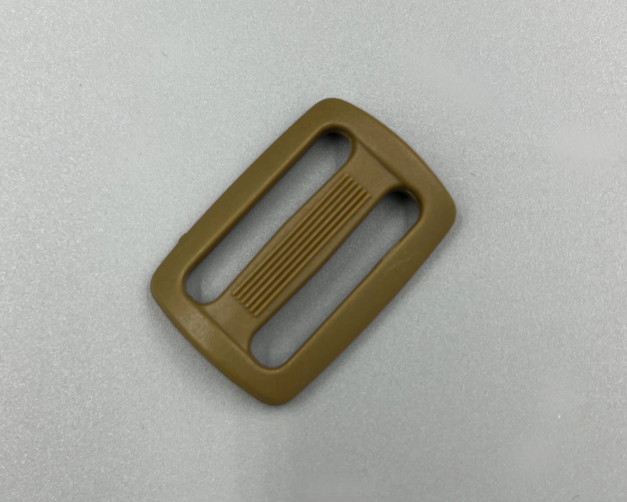 Пряжка Woojin Plastic 25мм 4129 Coyote Brown